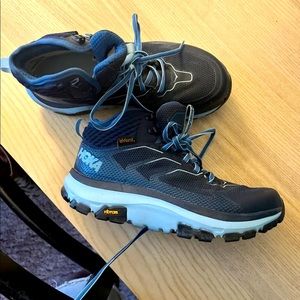 Hoka One One Toa Sky Hiking Boots